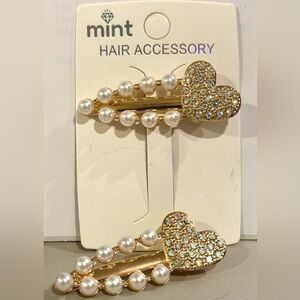 Girls Set of 2 Hair Clips Gold Tone Crystal Heart